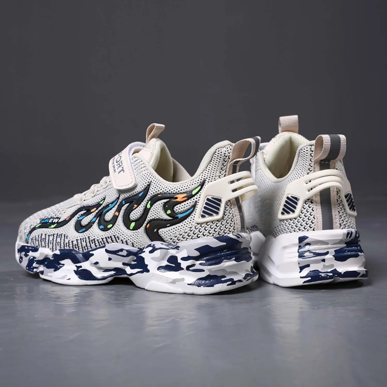 Boys Basketball Shoes Children's Fashion Sneakers Girls Basketball Shoes Indoor and Outdoor Training Running Shoes Breathable Tennis Shoes Students Outdoor Sports Badminton Shoes