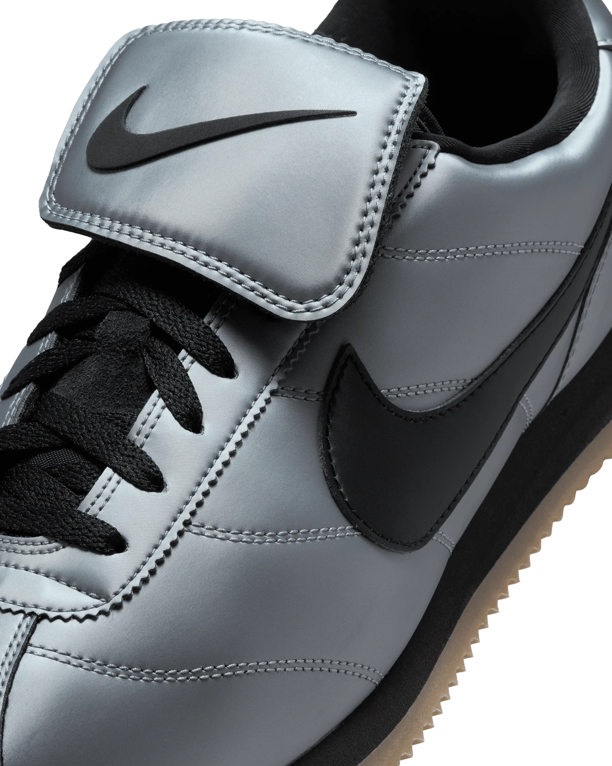 Cortez SE - Metallic Cool Grey / Black