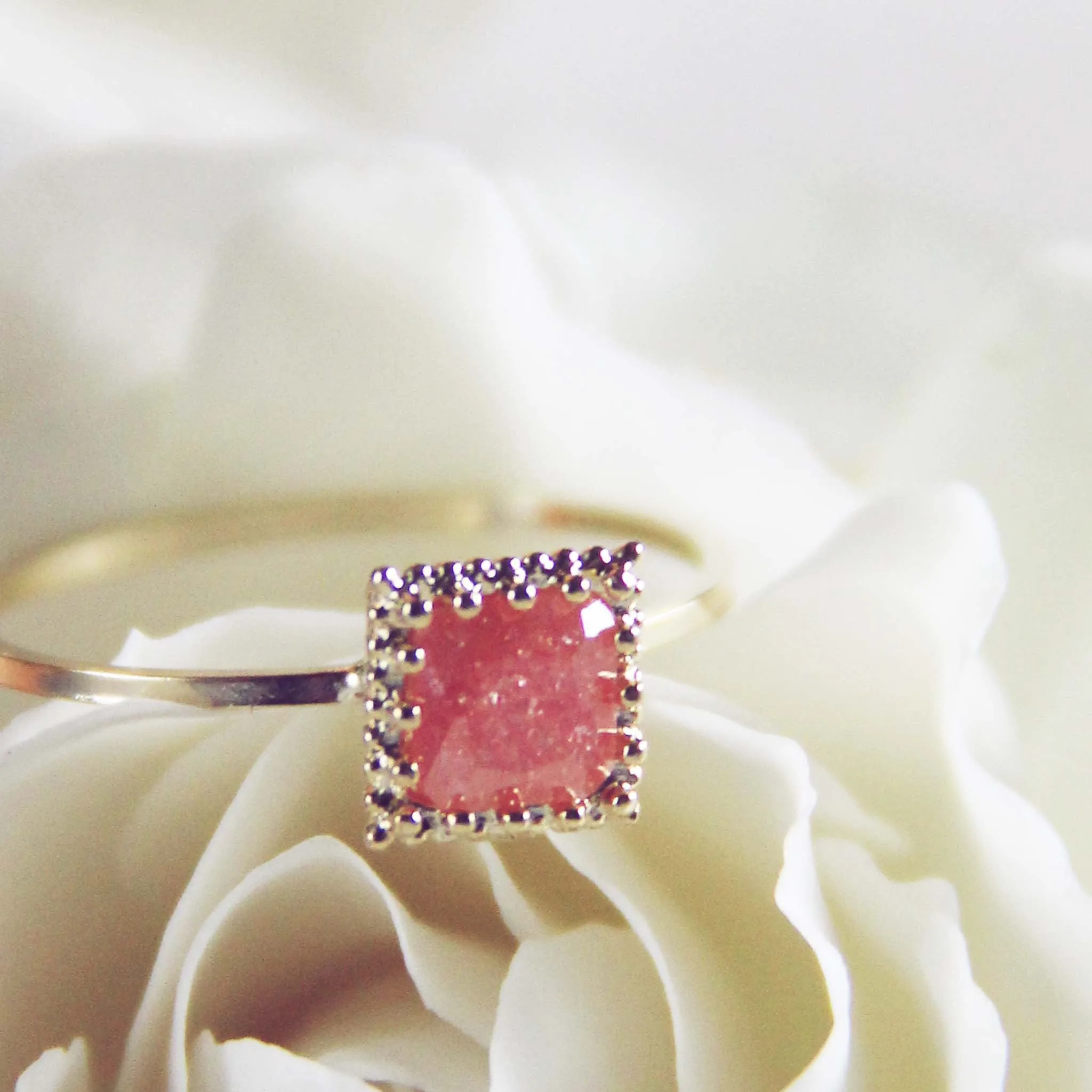 Desert Shard Ring in Rose
