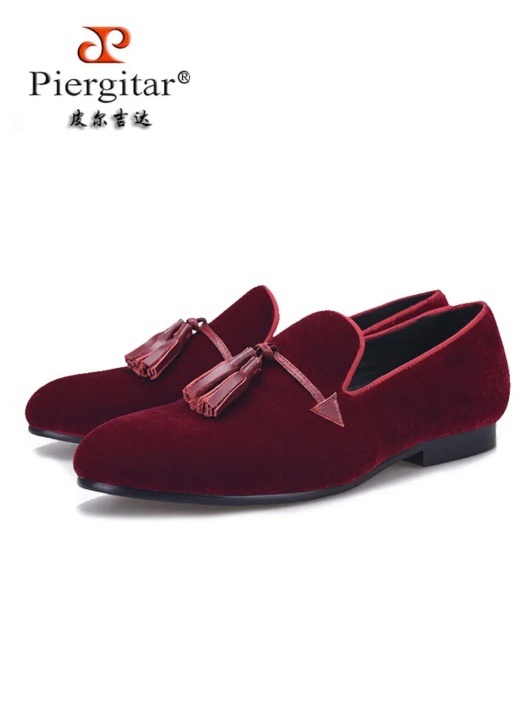 Summer new five-color men's British style classic loafers, tassel style velvet slip-ons, slip-on yuppie shoes for men