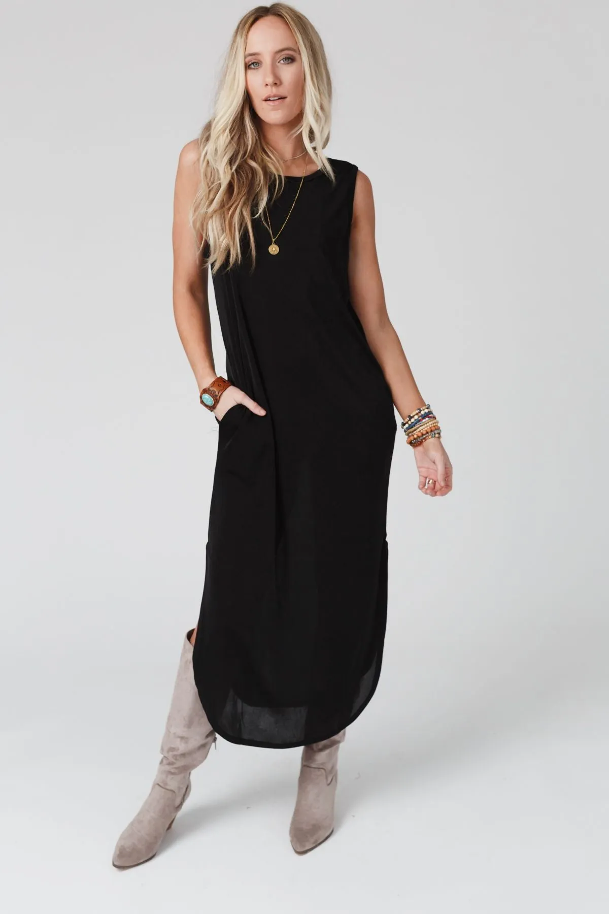 The Nest Cassie Sleeveless Pocket Slinky Maxi Dress - Black