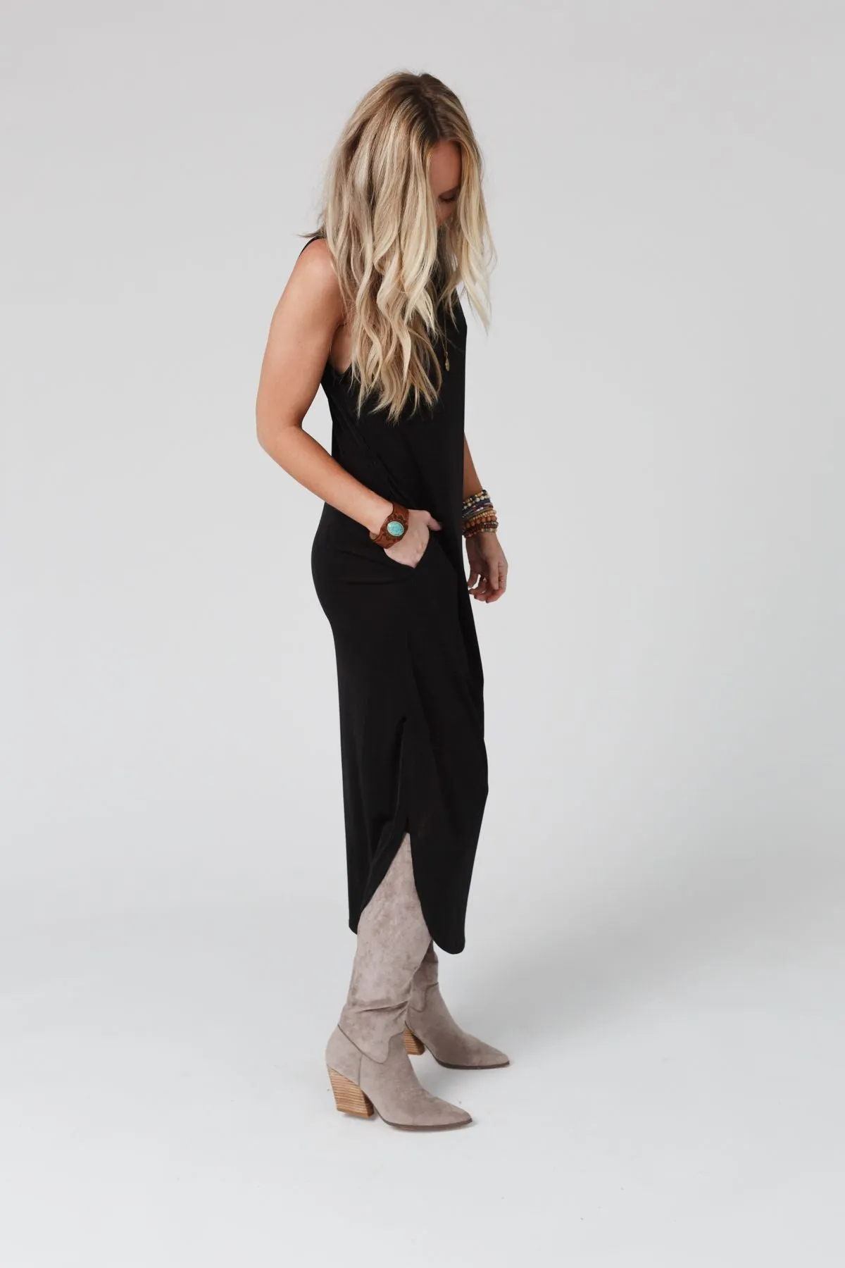 The Nest Cassie Sleeveless Pocket Slinky Maxi Dress - Black