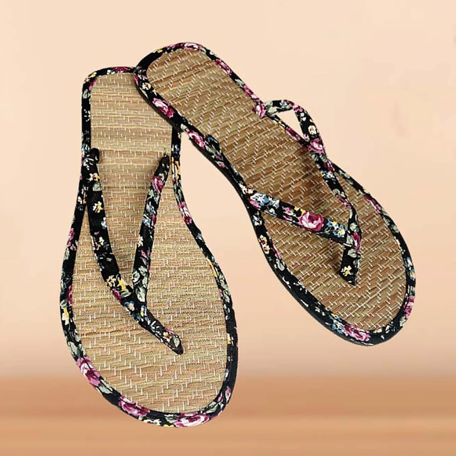 Women Shoes Flat Thongs Straw Mat Slippers Casual Home Fashion Woven Sandals Espadrille Wedges Shoes for Women